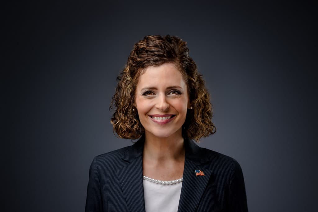 icon for Julia Letlow (R)